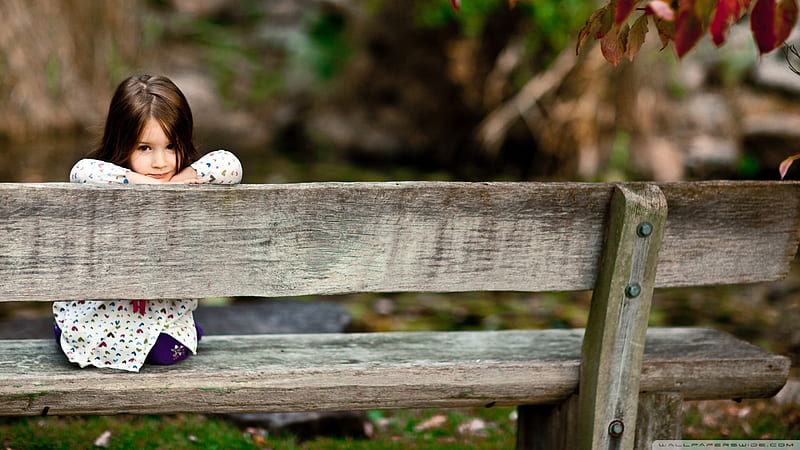 Little Girl Is Sitting On A Wooden Bench Wearing White And Purple Dress Cute, HD wallpaper