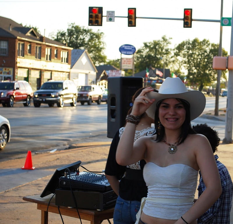 Latina Cowgirls