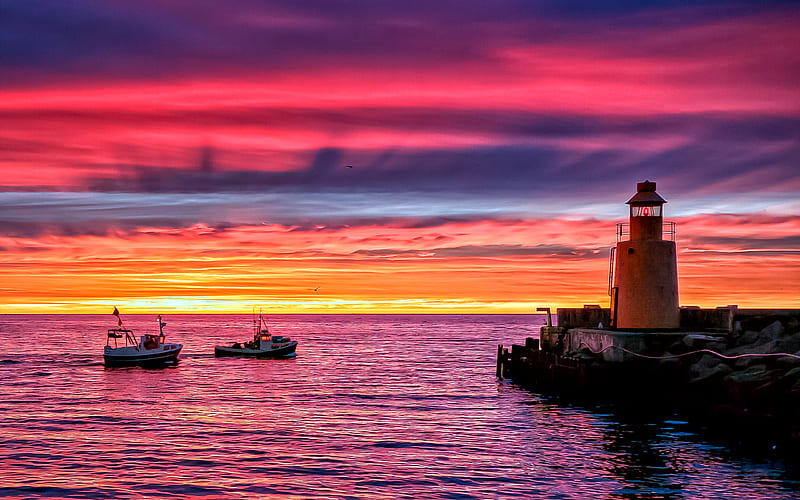 Lighthouse, architecture, colorful, sailing, bonito, sunset, clouds, days end, sea, boats, splendor, lighthouses, beauty, sunrise, pink sky, pink, light, lovely, view, ocean, colors, fishermen, sky, skies, peaceful, nature, sailboat, sailboats, HD wallpaper