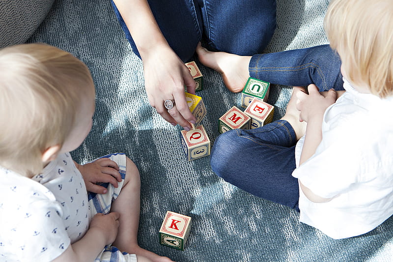 two toddler playing letter cubes, HD wallpaper
