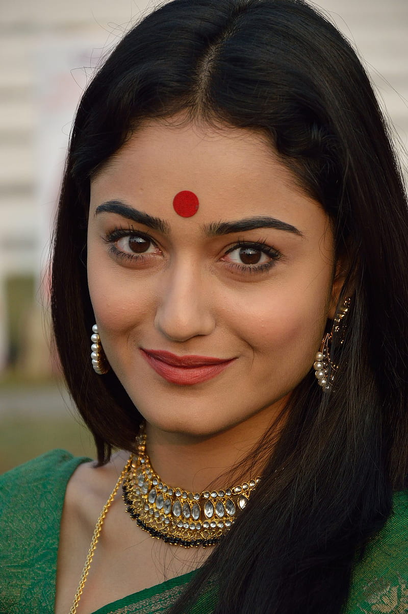 Tridha Choudary, actress, bindi, red, telugu, HD phone wallpaper | Peakpx