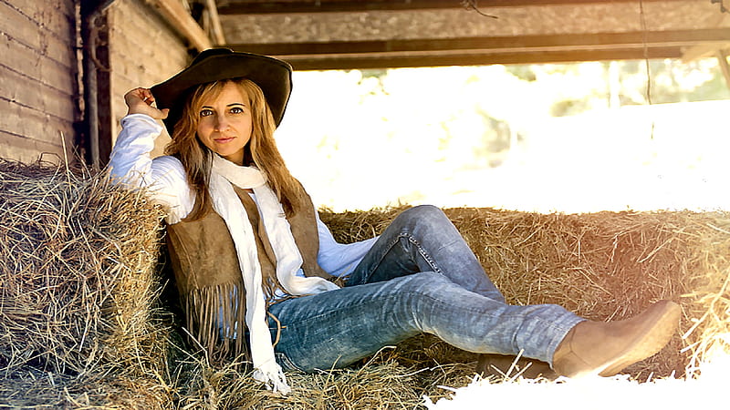 Hay Loft Cowgirl . ., hats, boots, cowgirl, ranch, hay, women, barn, style, blondes, western, HD wallpaper