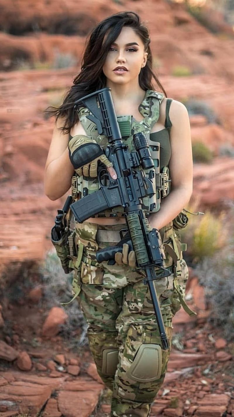 Indian Army Girl With Gun, indian army girl, gun, military, HD phone wallpaper