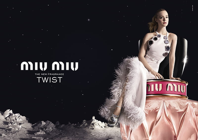 Elle Fanning Girl Actress Black Commercial Miu Miu Perfume Model Sky Hd Wallpaper Peakpx