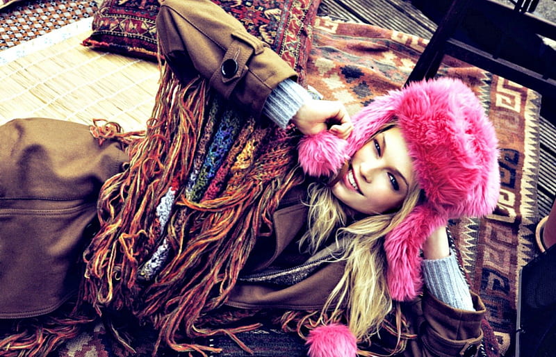 Siri Tollerod, autumn, girl, model, woman, pink, fur, hat, HD wallpaper