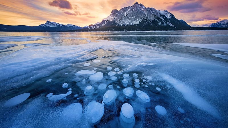 Abraham Lake Wallpaper