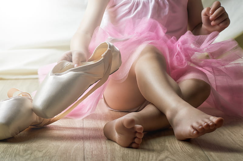 Little girl, Nexus, adorable, bonito, dainty, sweet, sightly, kid, nice, fair, people, beauty, ballet, child, pink, Belle, bonny, leg, comely, blonde, pure, baby, cute, sit, girl, feet, dance, barefoot, princess, shoes, pretty, lovely, little, graphy, childhood, HD wallpaper