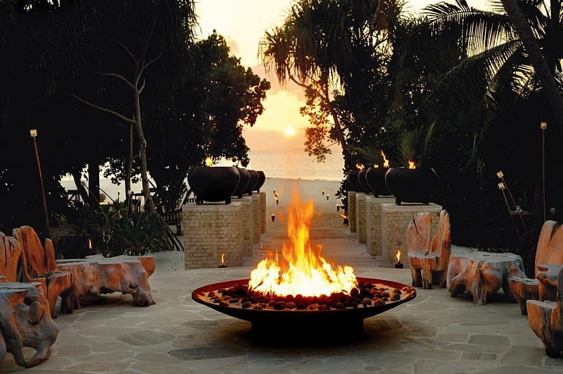 *Firepit at dusk in tropical island*, hotel, resort, holidays, time, travel, dusk, firepit, sunset, palms, summer, seaside, island, tropical, HD wallpaper