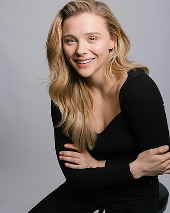 Chloë Grace Moretz, women, actress, blonde, necklace, smiling