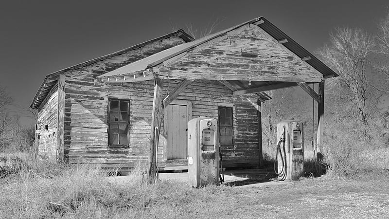 derelict texas gas station in grayscale, derelict, grayscale, pumps, gas station, abandoned, HD wallpaper