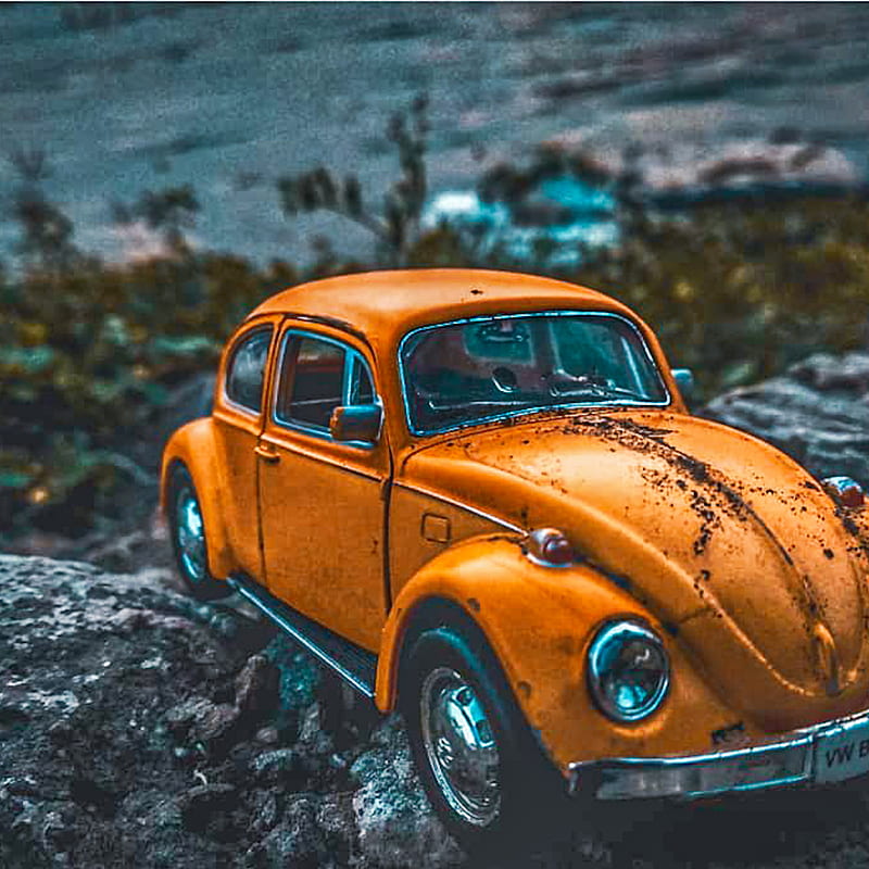 Retro miniature car, beetle, carros, dusty, vintage, HD phone wallpaper