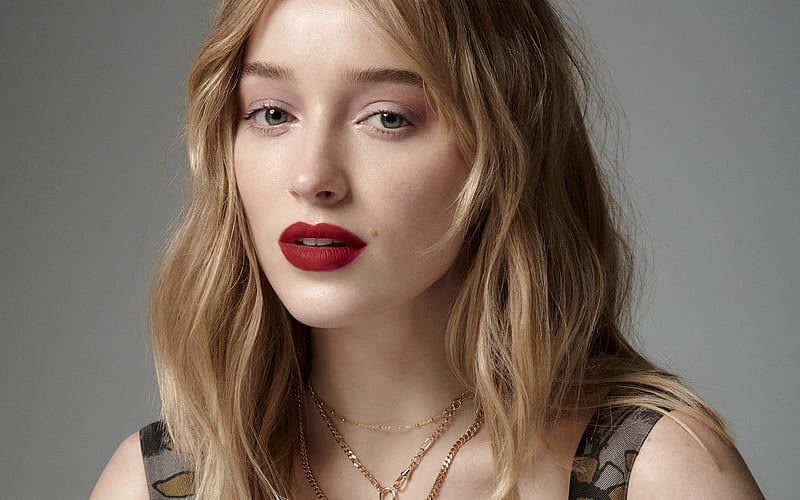 Phoebe Dynevor, British actress, portrait, hoot, British star, popular actresses, beautiful women, HD wallpaper Phoebe Dynevor, British actress, portrait, hoot, British star, popular actresses, beautiful women, HD wallpaper