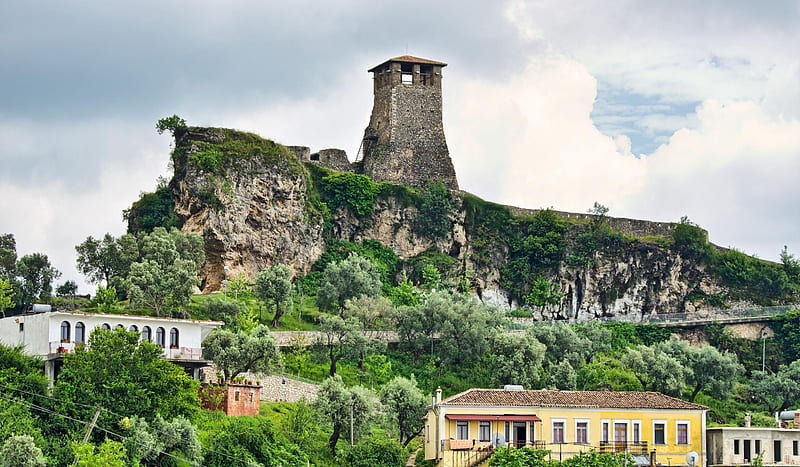 Kruje - Albania, castle, castles, gjergji, illyria, kastrioti, shqiperia, skanderbeg, skenderbeu, HD wallpaper
