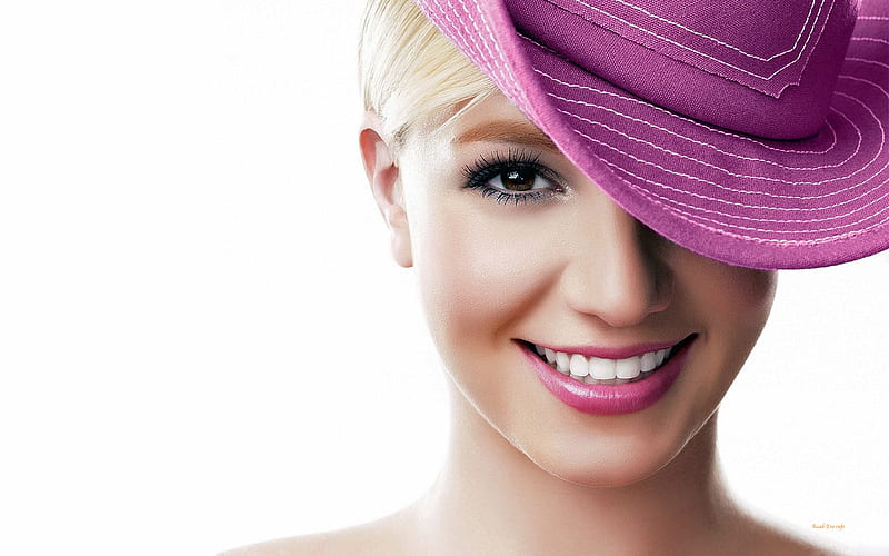 Britney spears, model, britney, blonde, smile, hat, hair, spears, purple,  eyes, HD wallpaper | Peakpx