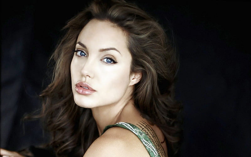 Angelina Jolie, model, humanitarian, actresses, HD wallpaper | Peakpx