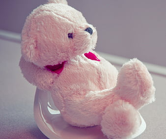 Con búp bê nhồi bông luôn là một món quà đặc biệt dành cho những người thân yêu của bạn. Nó cũng là một món đồ chơi tuyệt vời để trang trí phòng của bạn. Hãy đến và xem hình ảnh về con gấu bông để cảm nhận được sự đáng yêu của nó.