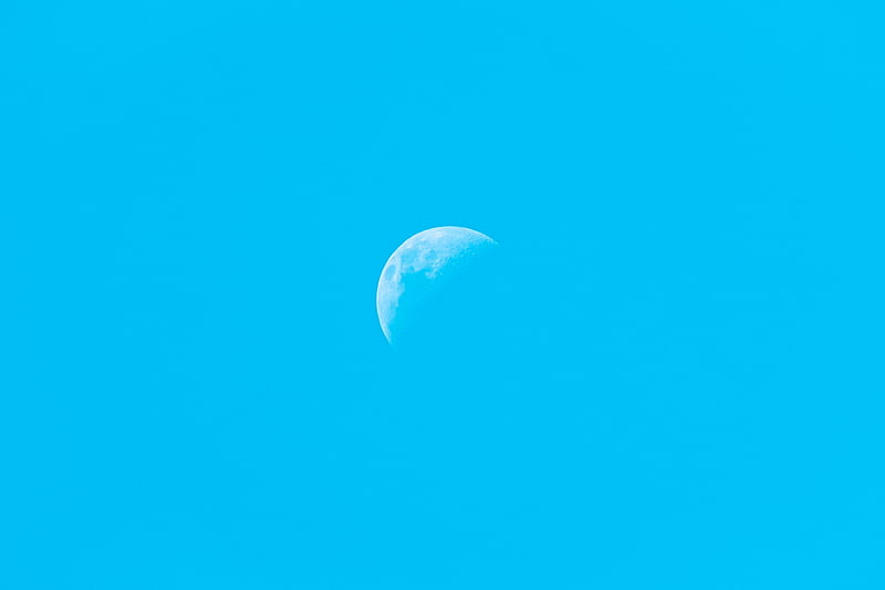 white half moon in blue sky, HD wallpaper