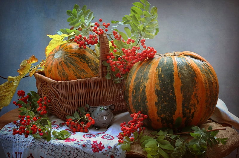 Still life, autumn, orange, halloween, leaf, fruit, green, berry, pumpkin, HD wallpaper