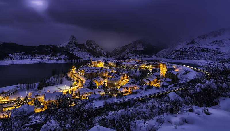 Winter in Spain, view, town, Spain, winter, mountain, snow, peaceful, village, landscape, light, night, frost, HD wallpaper