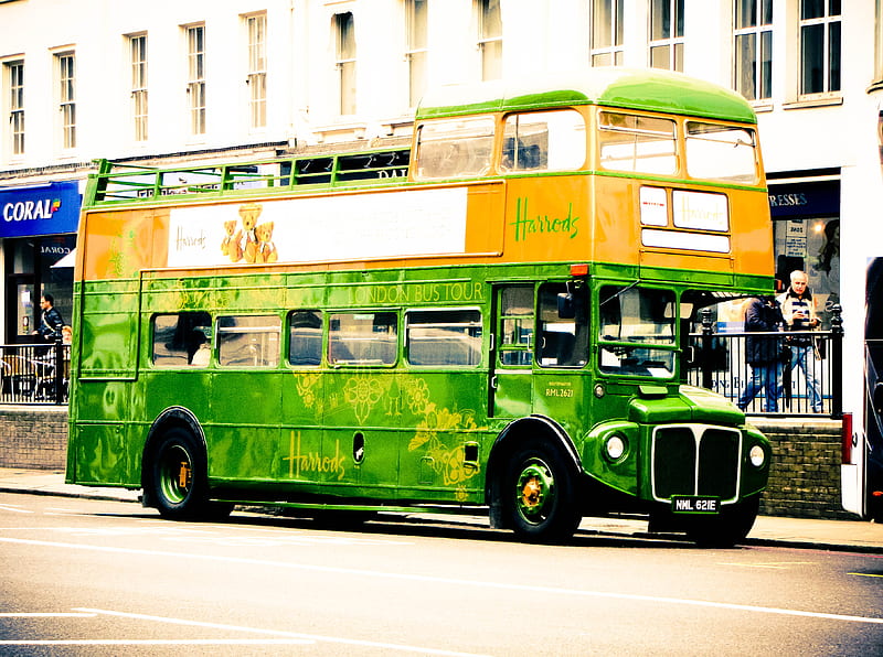 London green bus, britain, british, tour, england, teddy, imperial, bear, bus, add, green, imperiale, english, london, harrods, curiosity, street, HD wallpaper