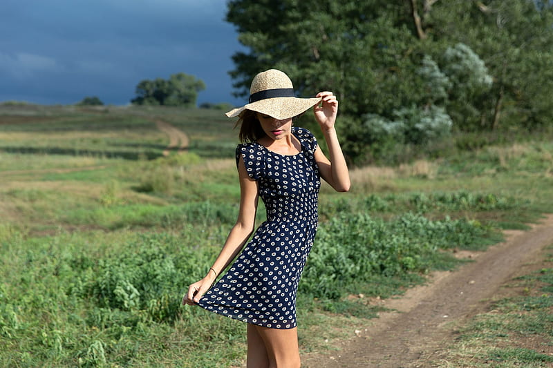 Gracie Out for a Walk in the Countryside, brunette, dress, model, hat, road, HD wallpaper