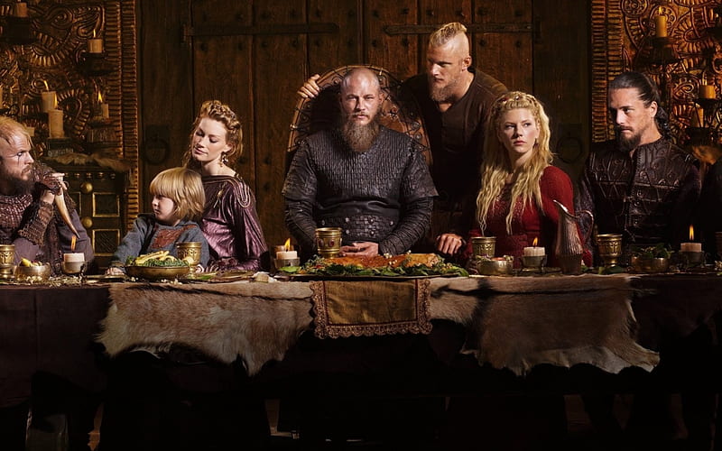 Vikings (TV Series 2013– ), table, peopla, vikings, foodlwoman, man, Katheryn Winnick, girl, actress, tv series, Travis Fimmel, actor, HD wallpaper