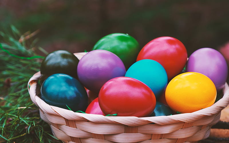 Easter eggs, decorated eggs, Easter, spring holidays, basket with Easter eggs, HD wallpaper