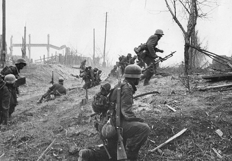 The Eastern Front In World War Two, History, Stalingrad, World War Two, Black and White graphy, HD wallpaper