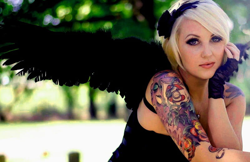 CapCut 👼🏻 Small Tattoo Artist #wingstattoo #angelhaloandwings #ange... |  TikTok