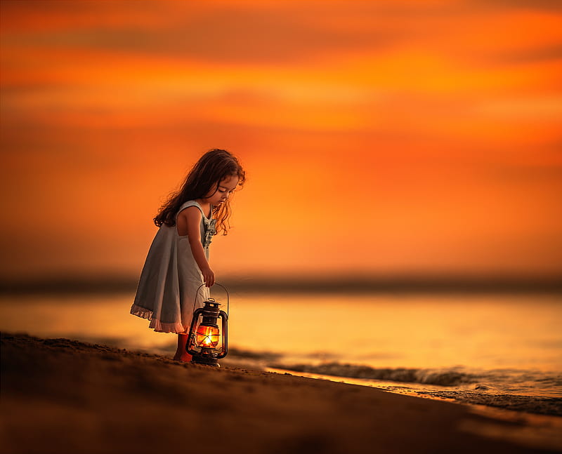 Little Girl On Beach Near Shutdown With Her Lantern, girls, model, graphy, lantern, HD wallpaper