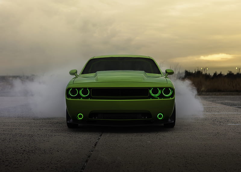 Green Dodge Challenger, green, dodge-challenger, carros, HD wallpaper