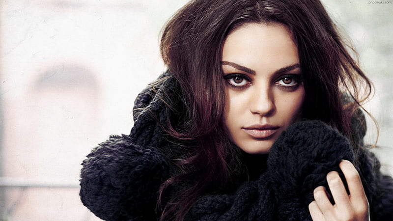 Mila Kunis, girl, actress, black, face, woman, HD wallpaper | Peakpx