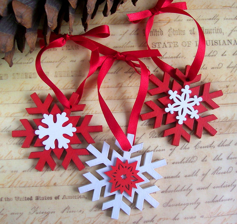 ☆☆☆ Precious Snowflakes ☆☆☆, ornaments, red, satin, snowflakes, ribbon, white, HD wallpaper