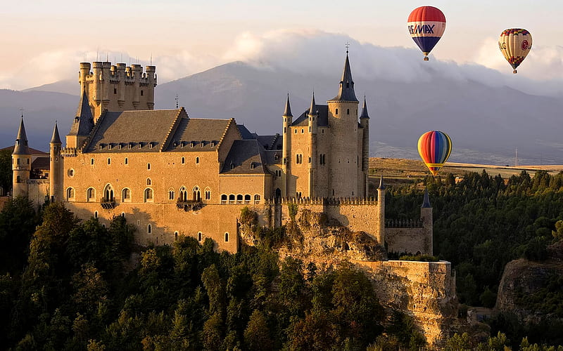 HOT AIR RIDE OVER THE CASTLE, mountain, balloon, castle, hotair, HD wallpaper