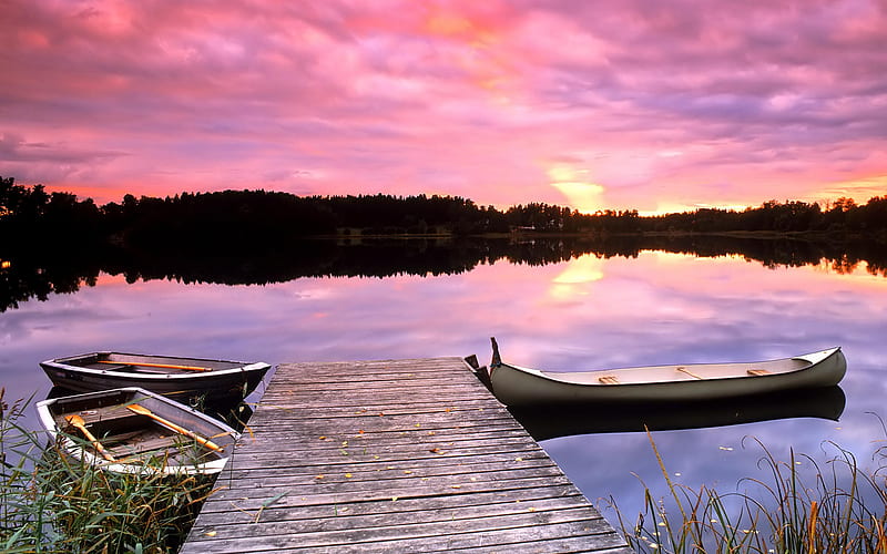 Pond boats, pretty, wet, sun, sunset, clouds, graphy, boats, dock, bright, beauty, pink, sky, lake, pond, water, nature, HD wallpaper