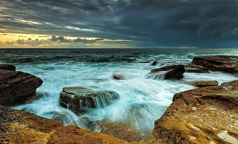 Brewing Storm, rocks, nature, waves, forces of nature, sky, storm, HD wallpaper