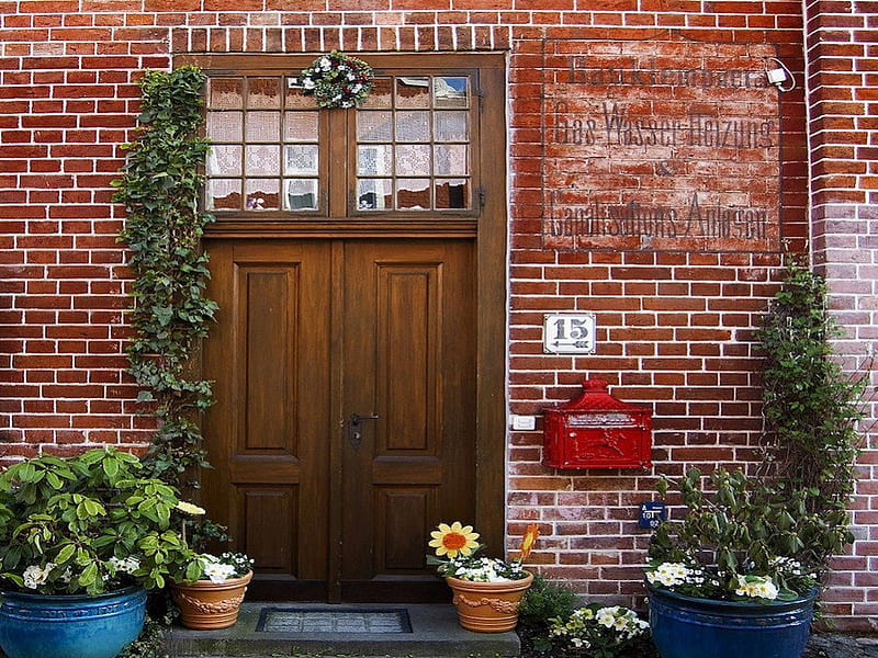 Red Brick Entry, red, house, inviting, brick, flowers, entry, door, HD wallpaper