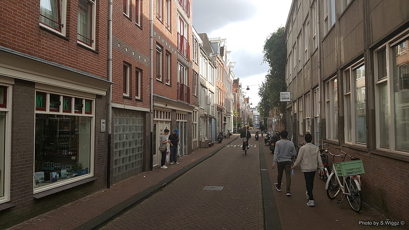 Narrow road in Amsterdam, Narrow, Netherlands, Clouds, Roadway, Amsterdam, People, HD wallpaper