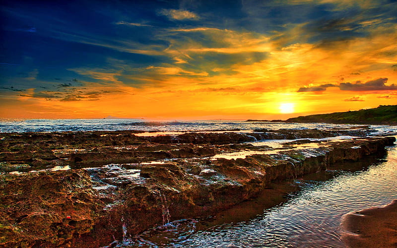 Sunset at Salt Pond Beach Park, Kauai, Hawaii, coast, rocks, usa, colors, sky, clouds, sea, HD wallpaper