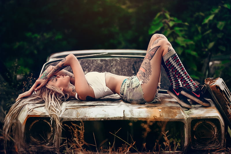 Beauty, girl, model, tattoo, car, summer, blonde, woman, HD wallpaper