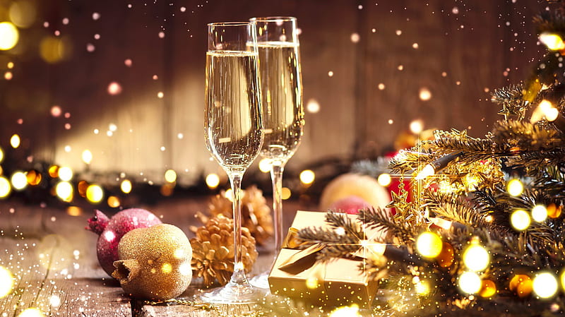 Holiday lights, decoration, glasses, new year, champagne, sparkles, happy, lights, holiday, golden, cheers, HD wallpaper