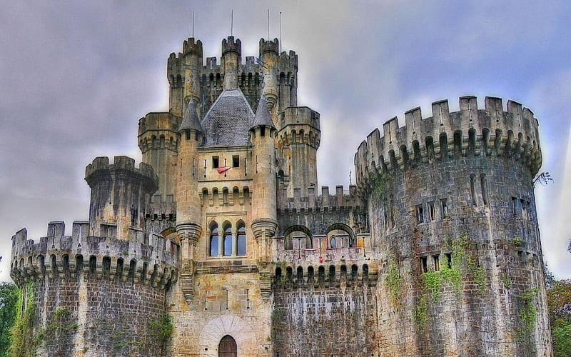 great castle in spain r, r, ivy, turrets, castle, HD wallpaper
