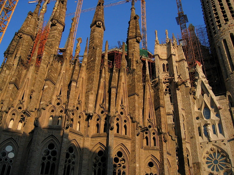 Sagrada Familia of Antoni Gaudi 3, architecture, religiously, religious, lord, religion, spiritual, cathedrale, spain, barcelona, gaudi, jesus, graphy, god, HD wallpaper