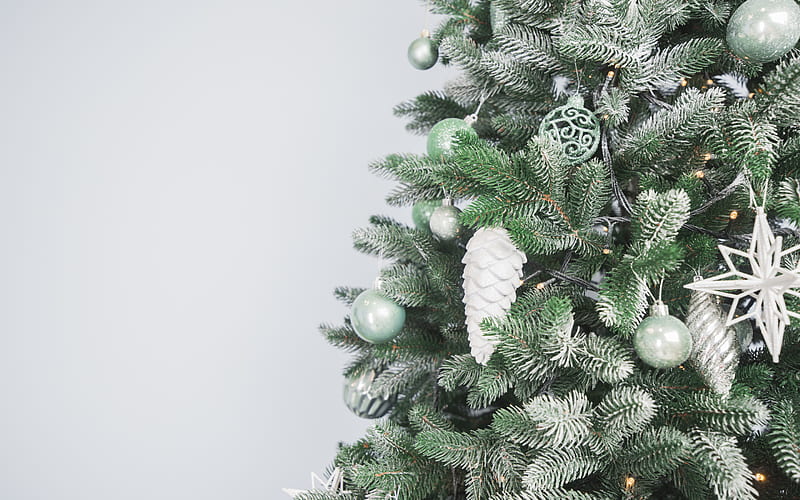 Christmas tree, silver Christmas balls, gray background, New Year, Christmas, decorative snow, HD wallpaper