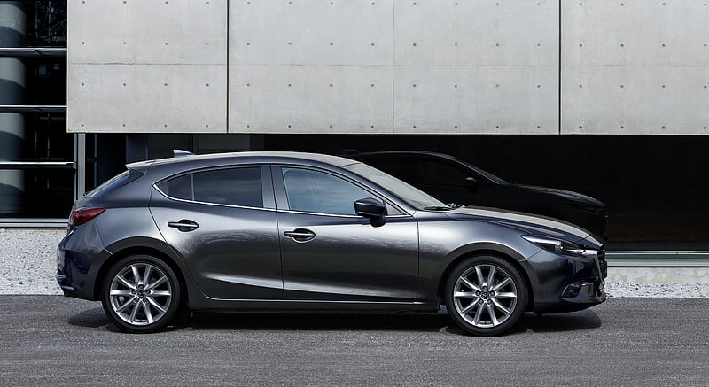  2017 Mazda 3 Hatchback de 5 puertas (color: gris máquina) - Lateral, automóvil, Fondo de pantalla HD |  Picopx