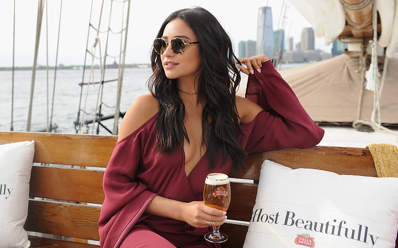 celebrity, shay mitchell, actress, boat, brunette, HD wallpaper