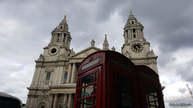 St Paul Cathedral, London,UK, London, Saint, Booth, Phone, Cathedral, England, Clouds, Church, UK, Paul, HD wallpaper