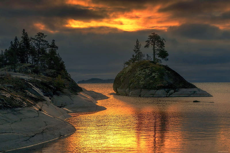 Lakeside Sunset, tree, refclections, water, rocks, snow, clouds, HD wallpaper