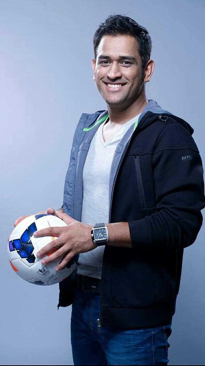 Dhoni With Football In Hand, dhoni, football, smile, sportsmen, ms ...