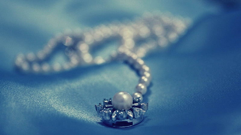 beads pendants jewelry blurring-quality, HD wallpaper